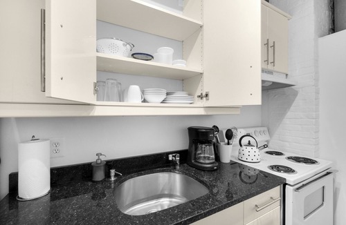 Germantown Apartment | Historic Germantown 1BR Loft