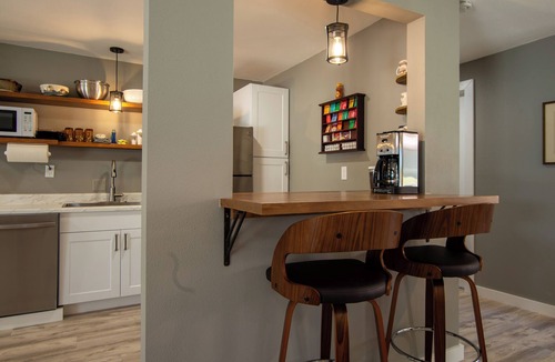 Crescent Resort | Historic Gilchrist Waterfront Resort