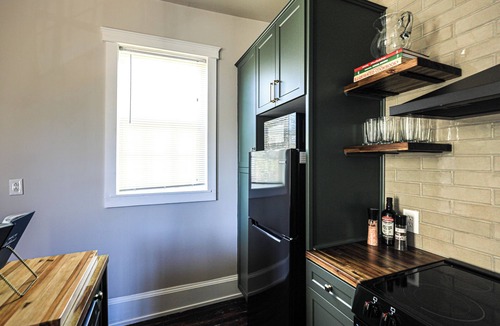 Midtown Apartment | Historic Hideaway by Forsyth