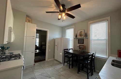 Wrigleyville House | Historic home 1-min walk to Wrigley Field