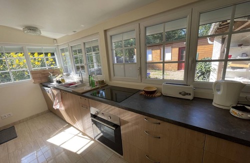 Tours Cottage | Historic Home in Tours with Garden and WIFI Included