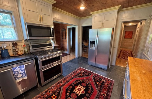 Bryan House | Historic Home on 32nd near Downtown Bryan