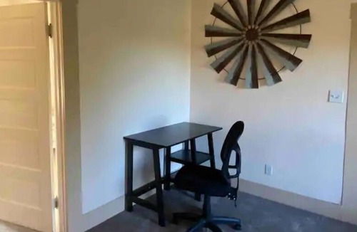 Central Point House | Historic home on acreage