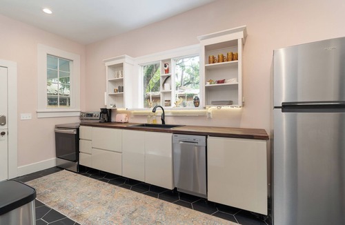 St. Augustine House | Historic home walking distance to Downtown St. Augustine and close to the beach!