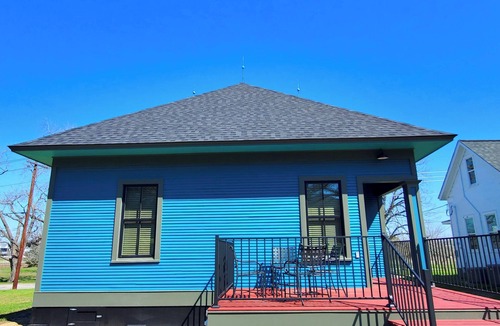 Shiner House | Historic Home with Whimsical Theme located 3 blocks from Shiner Brewery