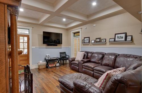 Hot Springs House | Historic Hot Springs Home < 1 Mi to Oaklawn!