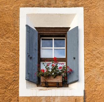 Zuoz Hotel | Historic Hotel Crusch Alva