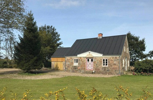 Vejen Municipality House | Historic house by Kongeåen and Freedom Bridge