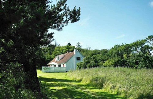 Frostrup House | Historic house on natural plot in Frøstrup