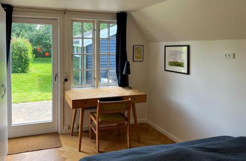Dronningmolle House | Historic House With Exposed Beams Near Hornbæk