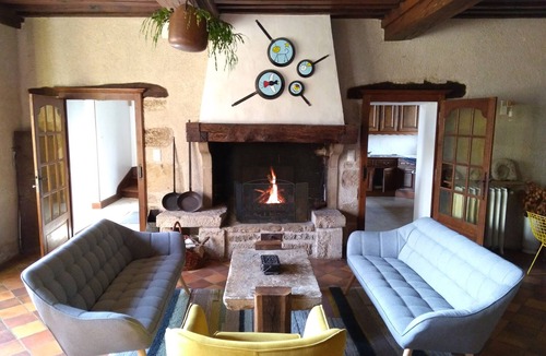 Eguilly House | Historic house with spa, sauna and hammam