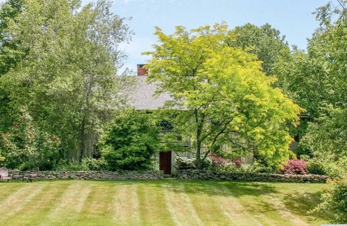 Taghkanic House | Historic Hudson Valley Barn Complex with Relaxing Grounds