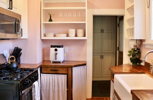 Forest Grove House | Historic Hughes House 3BR