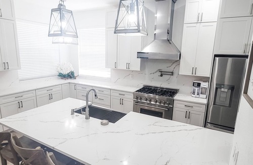 Hyde Park House | Historic Hyde Park Village Haven