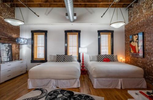 Crossroads Arts District House | Historic KC Firehouse #8 - 40