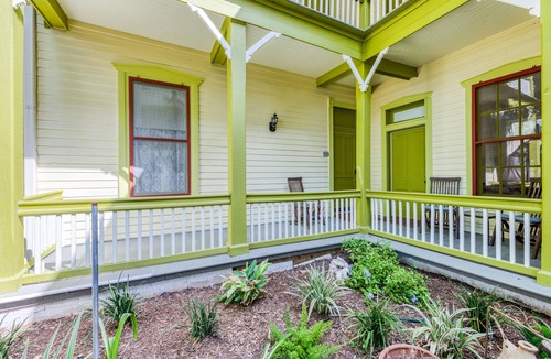Arsenal Apartment | Historic King William Loft | Down Town | Pearl