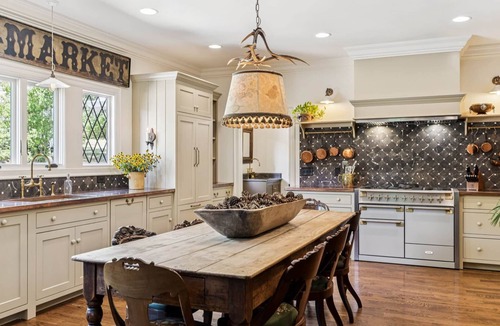 Leipers Fork House | Historic Leiper's Fork Inn