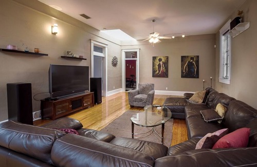 Historic Ybor House | Historic Loft in the Heart of Ybor City in Tampa- Close to everything!