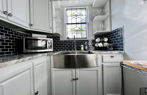 Monte Vista House | Historic Luxurious Home in Monte Vista/The Pearl/Downtown