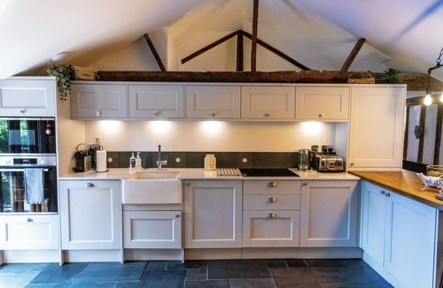 Maresfield House | Historic Luxury 18th C Listed Barn Apartment