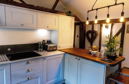 Maresfield House | Historic Luxury 18th C Listed Barn Apartment