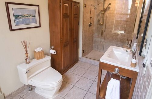 Lafayette Square House | Historic luxury retreat