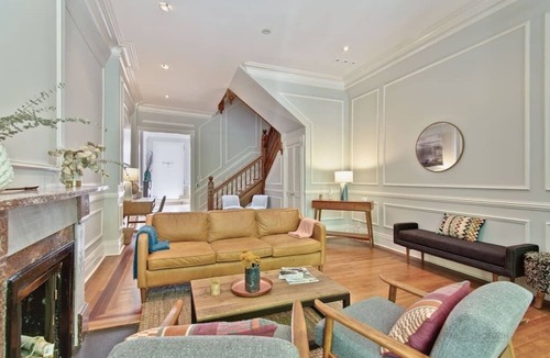Gold Coast House | Historic luxury townhouse on Chicago's Gold Coast