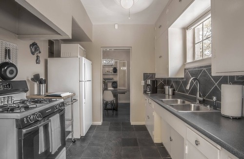 Alta Vista Apartment | Historic Luxury Two Bedroom near Downtown