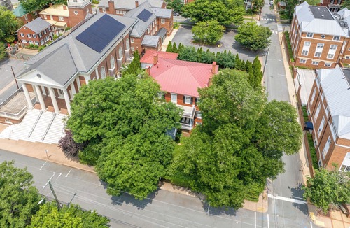 North Downtown House | Historic Luxury Stay in Downtown Charlottesville