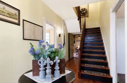 Salunga House | Historic Magnolia Manor