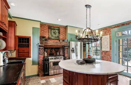 Salunga House | Historic Magnolia Manor