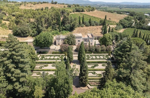 Clermont-l'Herault Villa | Historic manor with pool, vineyards & French gardens