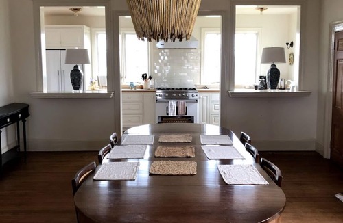 Oakpark House | Historic Manor House with Beautiful Pool and Mountain Views