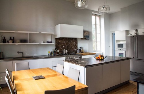 Flourens Villa | Historic manor with private park & pool, 15 min from Toulouse