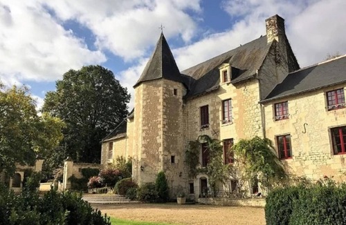 Ligre Cottage | Historic manor with private pool, near Chinon