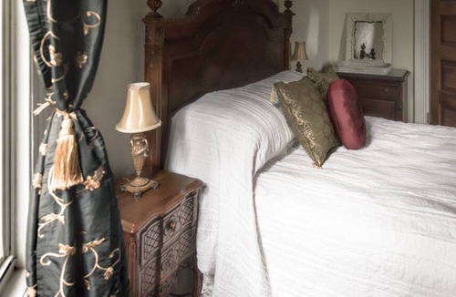 Esplanade Ridge House | Historic mansion close to FQ with large courtyard