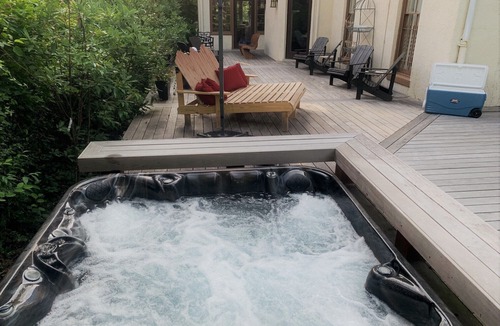 Cherokee Triangle House | Historic Mansion-Modern Amenities, Sauna, Fire Pit, Hot Tub, Deck, Walk to Dine