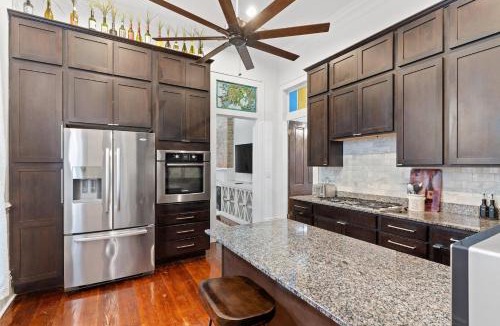 Faubourg Marigny House | Historic Marigny home w arcade & patio