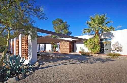 Casas Adobes House | Historic Mid-Century Modern House in the heart of Tucson's Catalina Foothills