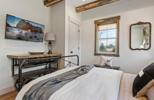 Midway Ski Chalet | Historic Midway Farmhouse