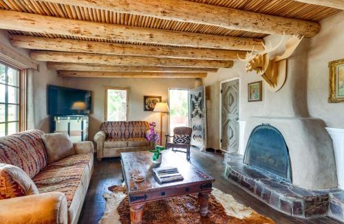 Taos House | Historic Millicent Rogers Guest House w/Hot Tub