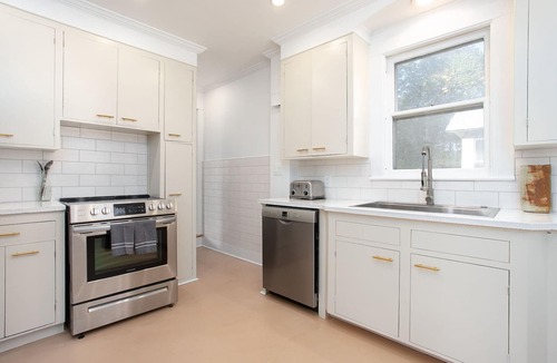 Great Barrington House | Historic, Modern Comforts, Walk To Downtown