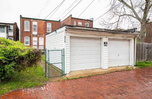 Downtown St. Louis Apartment | Historic Modern Stay *Soulard*