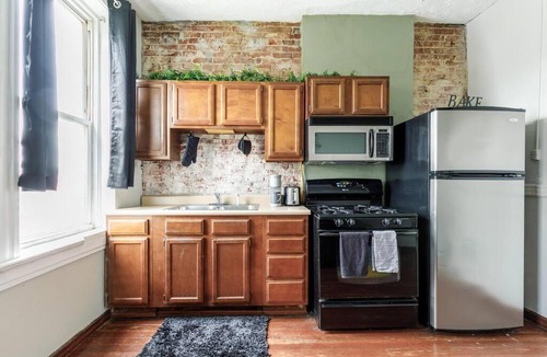 Downtown St. Louis Apartment | Historic Modern Stay *Soulard*