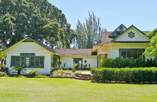 Waimea House | Historic Oceanfront Plantation Home