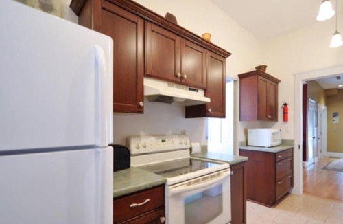 Old Louisville House | Historic Old Louisville 3 Story Downtown Area Updated Condo Built in the 1880s
