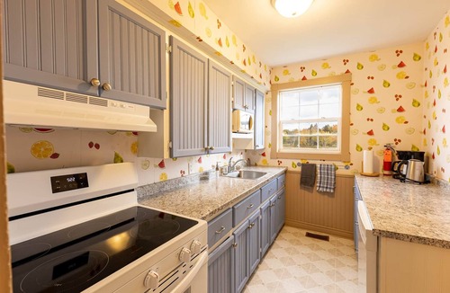Brae House | Historic PEI Cottage with Modern Comforts, Riverside Views & Family-Friendly Fun