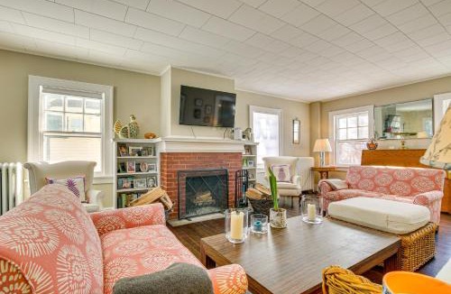 Poughkeepsie House | Historic Poughkeepsie Home Near Arlington & Vassar