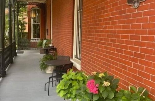 West Freemason Apartment | Historic private guest apartment