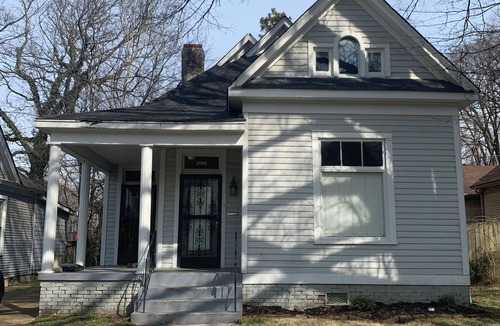 Midtown House | Historic Queen Ann home in the entertainment district Overton Square.